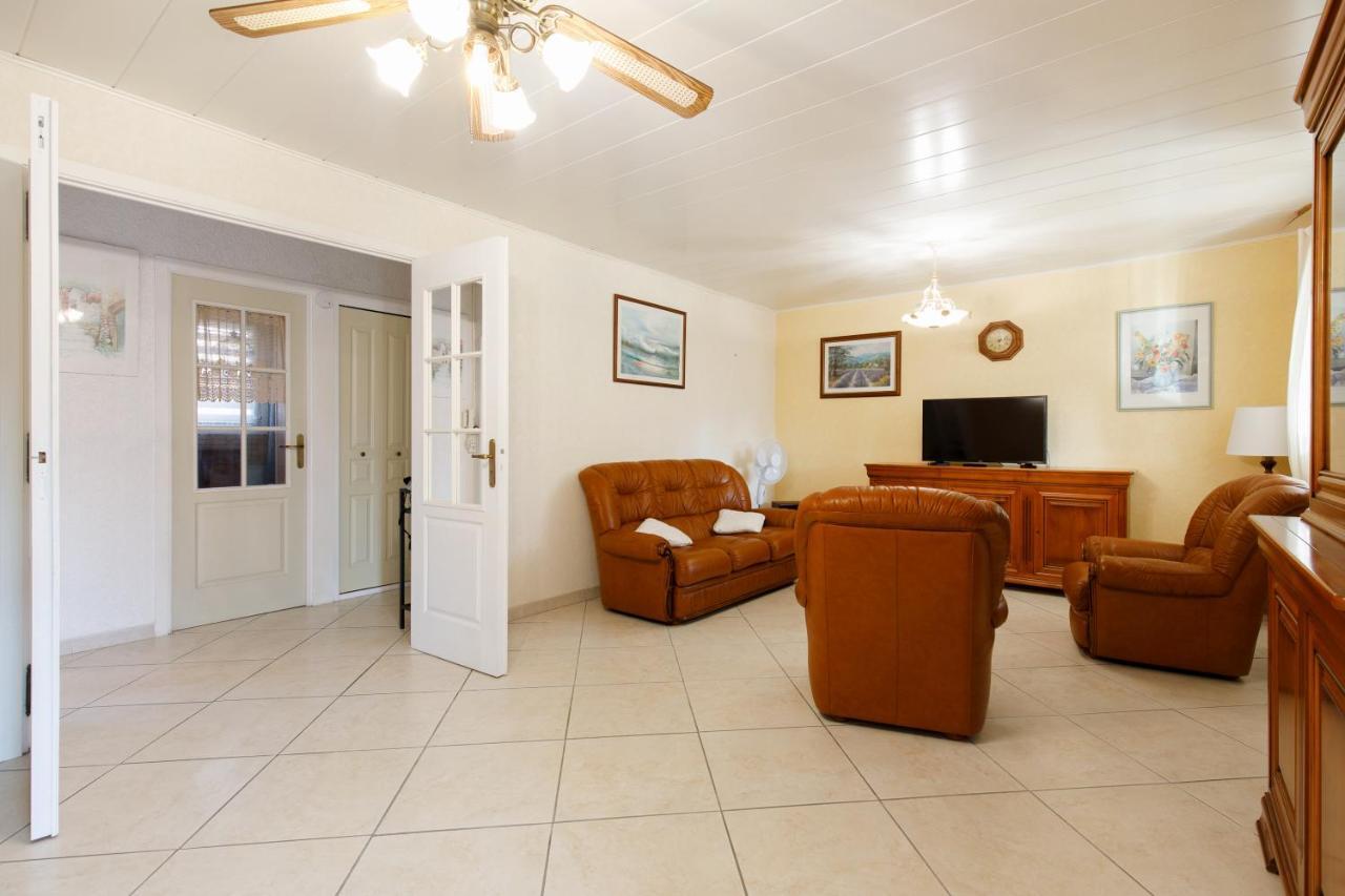 Villa Carole Yourhosthelper. Roquebrune-sur-Argens Eksteriør billede