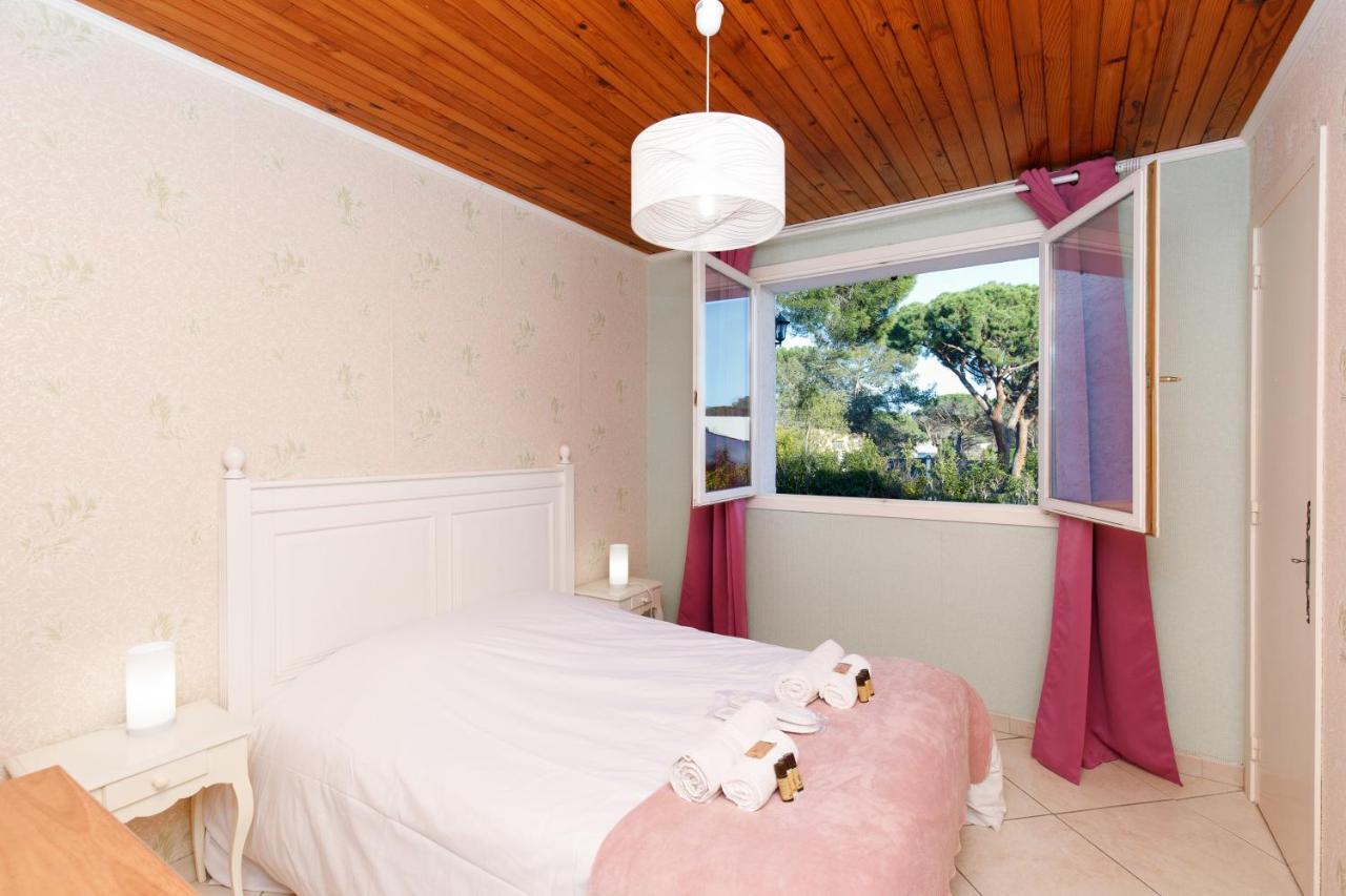 Villa Carole Yourhosthelper. Roquebrune-sur-Argens Eksteriør billede